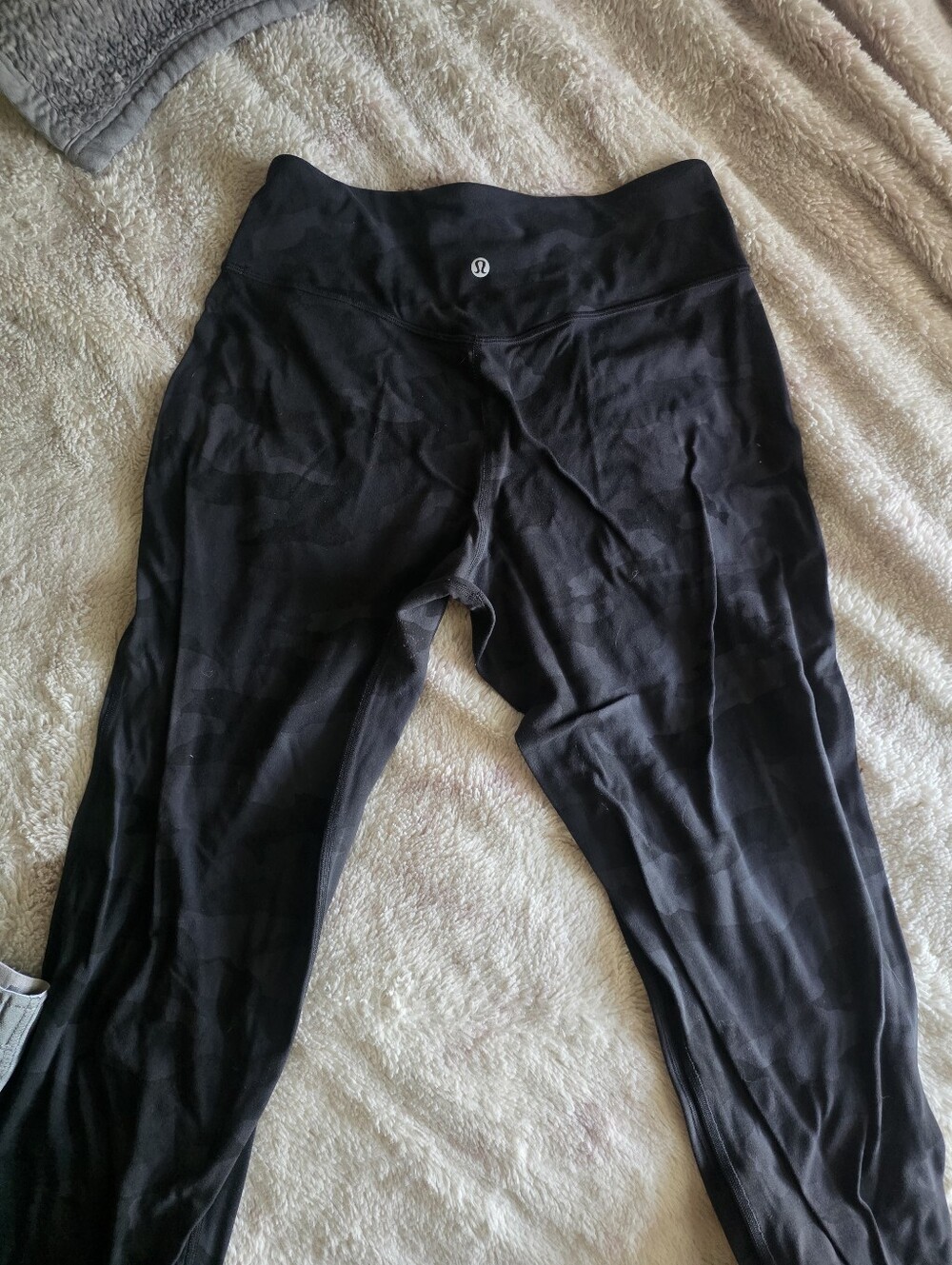Womens Lululemon Athletica Size 8 Align Joggers Camo